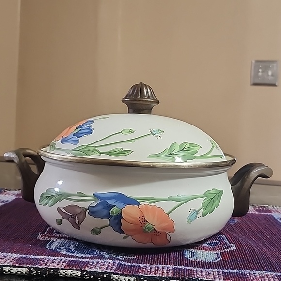 Vintage ASTA Enamelware Dutch Oven - Picture 2 of 4
